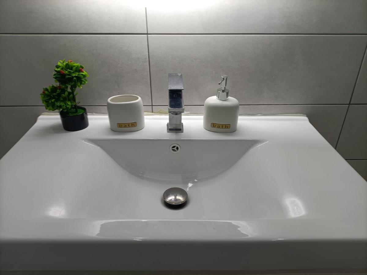 Travelers Tranquil & Chillout Apt Atenas Exterior foto