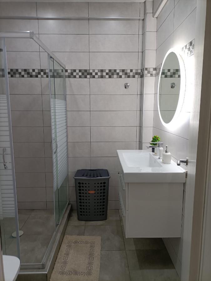 Travelers Tranquil & Chillout Apt Atenas Exterior foto